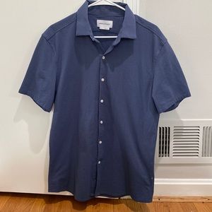 Men’s button down short sleeve